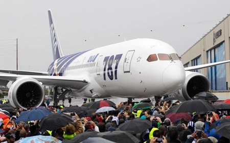 Boeing bàn giao máy bay “xanh” cho hàng không Nhật Bản - 1 Boeing bàn giao máy bay “xanh” cho hàng không Nhật Bản - 1