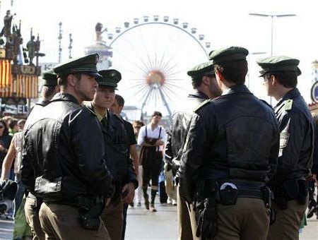 Tưng bừng lễ hội bia lớn nhất thế giới - 18