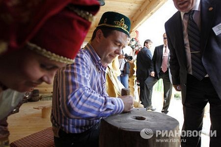 Tài lẻ của Tổng thống Nga Medvedev  - 4