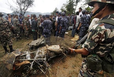 19 người chết trong tai nạn máy bay tại Nepal - 1