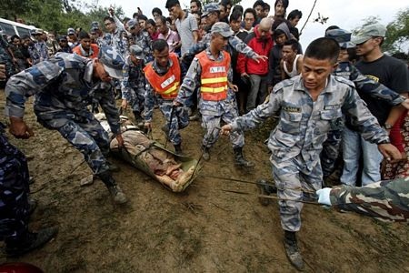 19 người chết trong tai nạn máy bay tại Nepal - 3