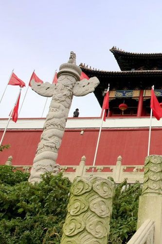 “Bản sao” các công trình nổi tiếng thế giới tại ngôi làng siêu giàu - 7