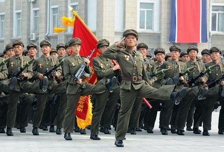 Triều Tiên diễu binh rầm rộ mừng Quốc khánh - 4