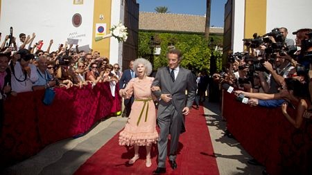 Nữ công tước Tây Ban Nha kết hôn lần 3 ở tuổi 85 - 10