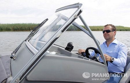 Tài lẻ của Tổng thống Nga Medvedev  - 11