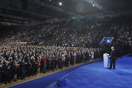 Bộ đôi quyền lực Putin-Medvedev tại đại hội đảng  - 8