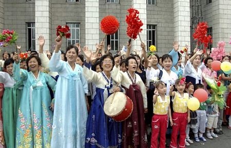 Triều Tiên diễu binh rầm rộ mừng Quốc khánh - 6