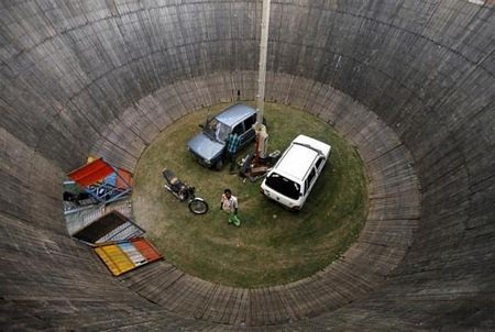 Những màn trình diễn ly kỳ dưới “Giếng Tử thần” - 1