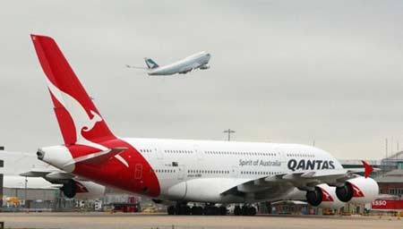 Qantas bay trở lại sau 2 ngày “đắp chiếu” - 1 Qantas bay trở lại sau 2 ngày “đắp chiếu” - 1