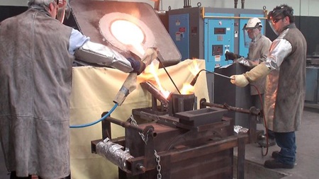 “Trình làng” đồng tiền xu bằng vàng ròng trị giá 55 triệu đô - 3 “Trình làng” đồng tiền xu bằng vàng ròng trị giá 55 triệu đô - 3