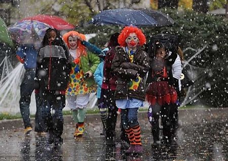 Tưng bừng lễ hội Halloween khắp thế giới  - 2