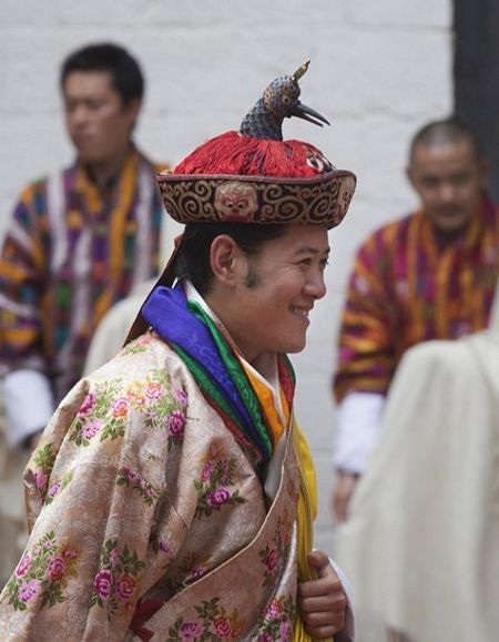 Nguyên thủ quốc gia trẻ nhất thế giới cưới thường dân - 2