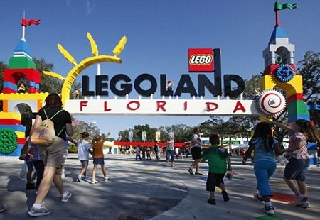 Lạc vào công viên lego lớn nhất thế giới - 1