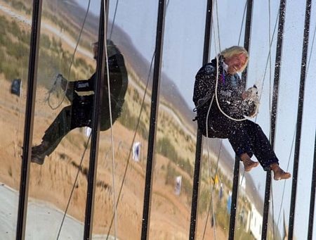 Khai trương sân bay vũ trụ đầu tiên trên thế giới  - 3