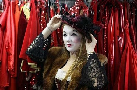 Tưng bừng lễ hội Halloween khắp thế giới  - 16