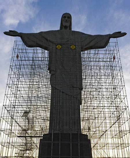 Tượng Chúa Giêsu khổng lồ tại Brazil mừng 80 năm tuổi - 9