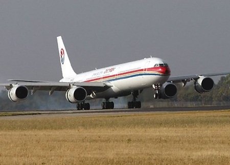 Phi công Trung Quốc tự ý cất cánh vì “hiểu nhầm”? - 1