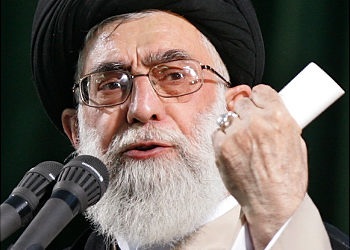 Giáo chủ Iran doạ trả đũa bằng “cái tát mạnh và nắm đấm sắt” - 1 Giáo chủ Iran doạ trả đũa bằng “cái tát mạnh và nắm đấm sắt” - 1