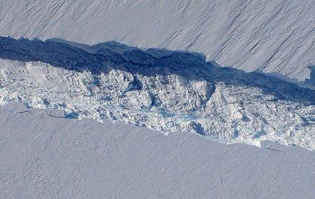 Phát hiện rãnh nứt khổng lồ tại sông băng Nam Cực - 3