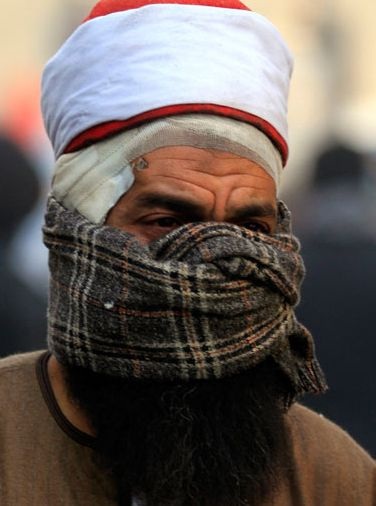 1001 kiểu che chắn của người biểu tình Ai Cập  - 2