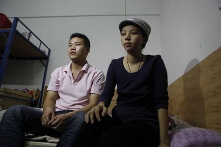 Giám đốc bệnh viện cúi đầu xin lỗi bà mẹ suýt mất con  - 5