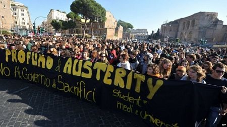 Biểu tình chống chính phủ mới bùng nổ ở Italia - 1