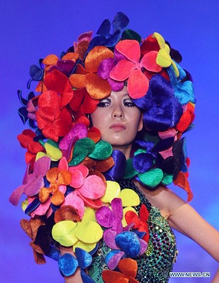 Những kiểu tóc quái dị trên sàn diễn Seoul - 12