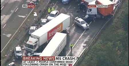 Cận cảnh tai nạn liên hoàn, 7 người chết, 51 người bị thương - 2