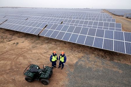 Thăm nhà máy điện mặt trời hàng đầu châu Âu - 3