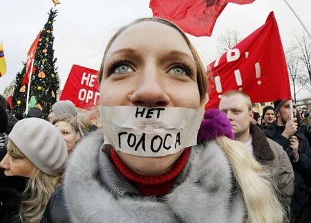 Biểu tình rầm rộ hậu bầu cử Nga diễn ra trong hoà bình - 5