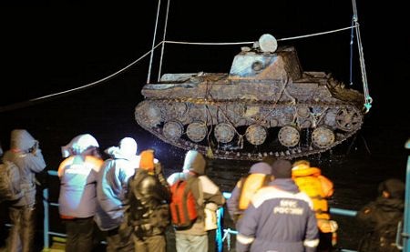 Nga trục vớt xe tăng thời Thế chiến II từ đáy sông - 2