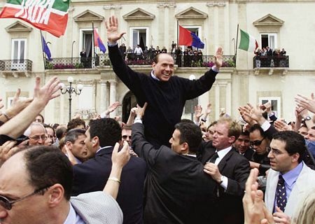 Sự nghiệp thăng trầm của Thủ tướng Silvio Berlusconi - 7