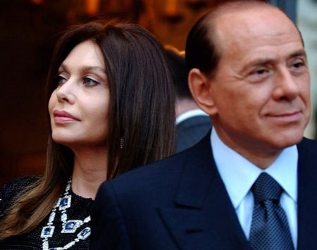 Sự nghiệp thăng trầm của Thủ tướng Silvio Berlusconi - 9