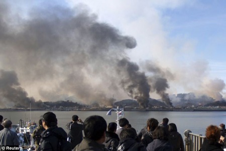 Hàn Quốc diễn tập bắn đạn thật tại đảo biên giới - 1