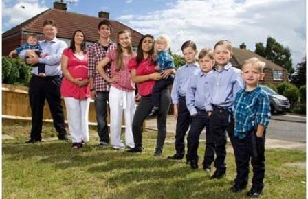 37 tuổi trở thành bà mẹ bận rộn nhất thế giới - 1 37 tuổi trở thành bà mẹ bận rộn nhất thế giới - 1