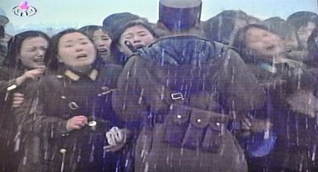 Ảnh lễ tang nhà lãnh đạo Triều Tiên Kim Jong-il - 16