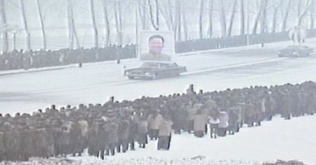 Nước mắt và tuyết trắng bao trùm tang lễ Chủ tịch Triều Tiên Kim Jong-il - 3