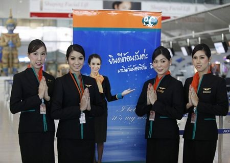 Hãng hàng không Thái cất cánh cùng dàn tiếp viên chuyển giới‎  - 4