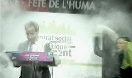 Ứng viên tổng thống Pháp bị nã bột mì - 2