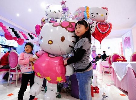 Thế giới sống động của Hello Kitty  - 1