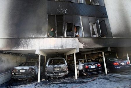 Mỹ bắt nghi phạm gây ra 53 vụ đốt xe dịp năm mới - 2 Mỹ bắt nghi phạm gây ra 53 vụ đốt xe dịp năm mới - 2