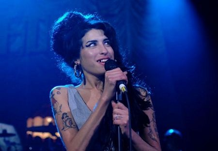 Những nhân vật nổi tiếng thế giới ra đi năm 2011 - 3