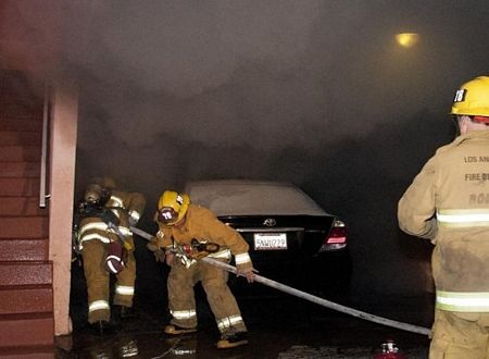 Mỹ bắt nghi phạm gây ra 53 vụ đốt xe dịp năm mới - 6 Mỹ bắt nghi phạm gây ra 53 vụ đốt xe dịp năm mới - 6