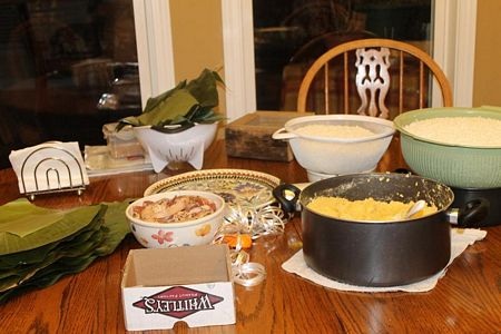 Cô dâu Việt trên đất Mỹ trổ tài gói bánh chưng - 2