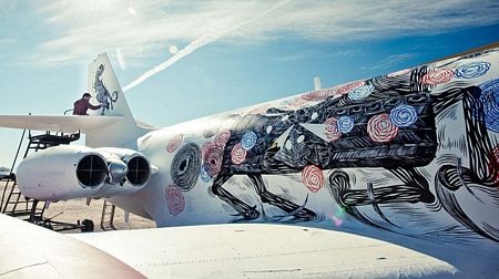 “Tút tát” diện mạo cho máy bay quân sự cũ 