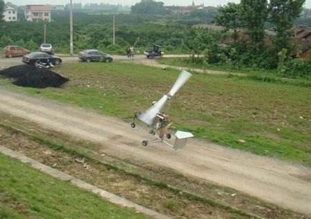 Máy bay, tàu ngầm tự chế ở Trung Quốc