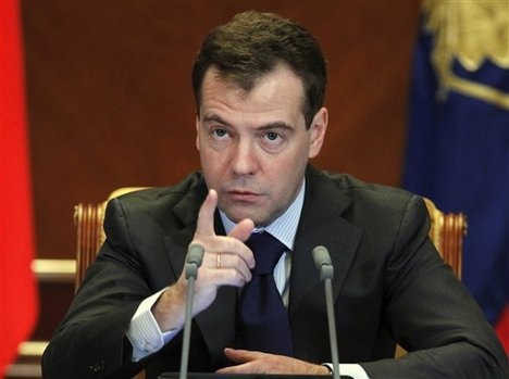 Medvedev: Nga kiên quyết chống lại lá chắn tên lửa Mỹ - 1