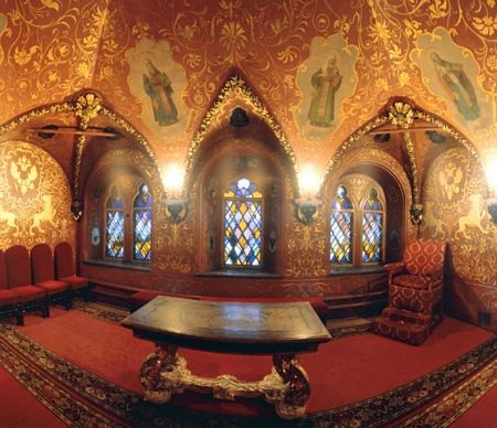 Bên trong điện Kremlin tráng lệ ở Mátxcơva