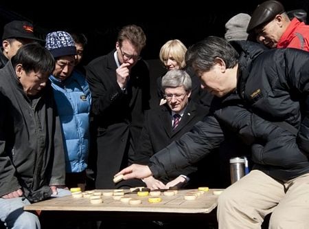 Thủ tướng Canada ăn mì bình dân ở Bắc Kinh - 4 Thủ tướng Canada ăn mì bình dân ở Bắc Kinh - 4
