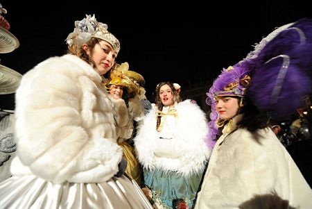 Lễ hội hoá trang tưng bừng khắp châu Âu - 4 Lễ hội hoá trang tưng bừng khắp châu Âu - 4